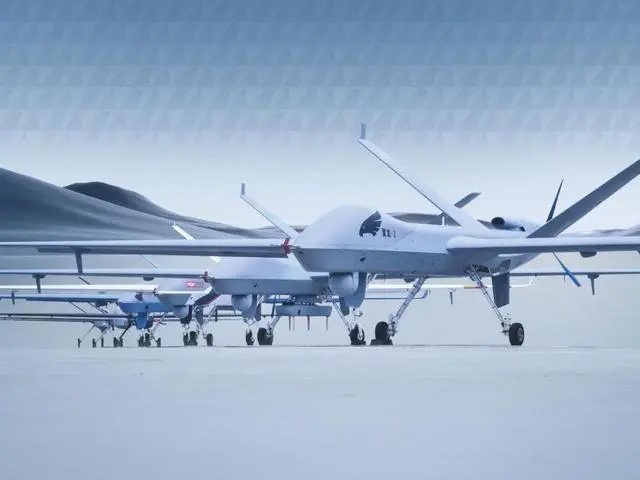 翼龙-X等20余型国产军用无人机亮相航展，，，无人机协同系统日益完整