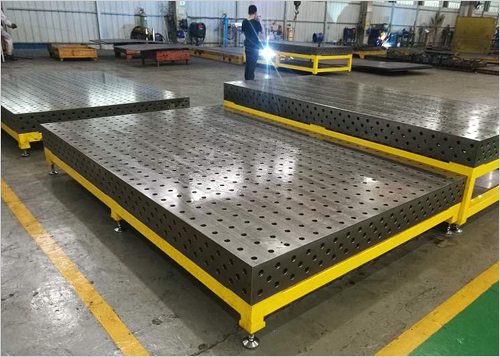 三维柔性焊接平台组合工装夹具共同使用